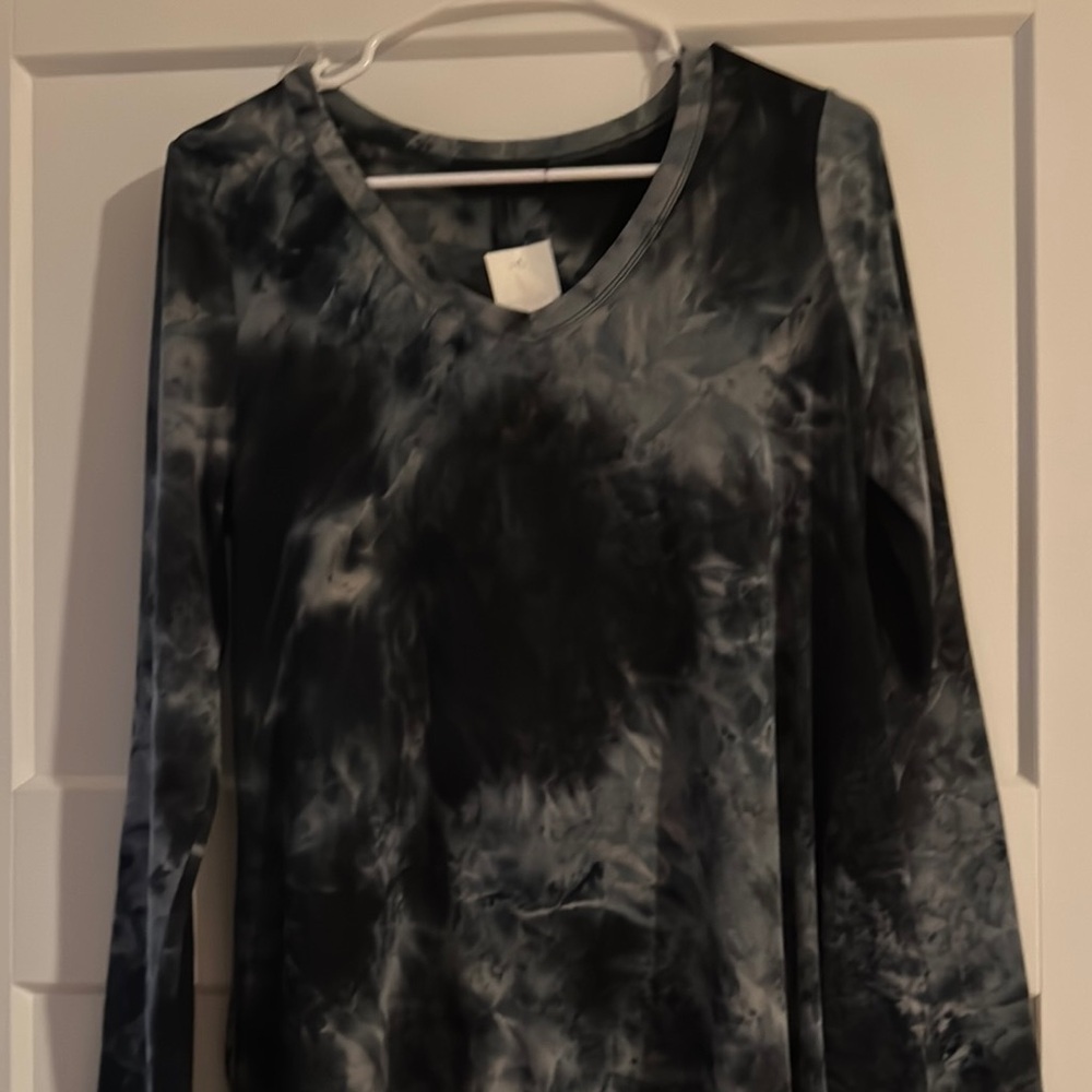 Women's Tie-Dye Long Sleeve Top/Dress with pockets